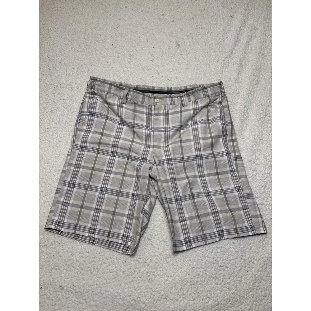 IZOD Mens Shorts 40 Golf Shorts Gray Plaid Flat Front Woven Casual Pockets